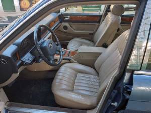 Image 13/29 of Jaguar Sovereign 3.6 (1988)