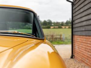 Bild 28/62 von Aston Martin DB 6 Mk II (1970)