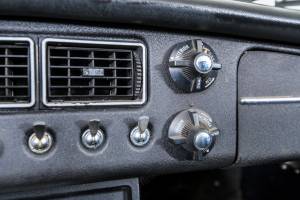 Bild 27/50 von MG MGB (1973)