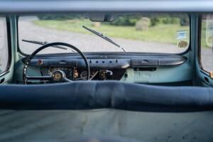 Image 35/66 of Renault R 4 Super (1962)