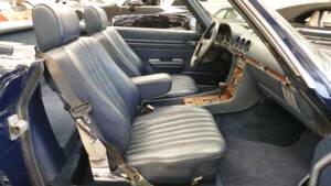 Image 19/22 de Mercedes-Benz 300 SL (1989)