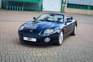 Image 20/50 de Aston Martin DB 7 Vantage Volante (2001)