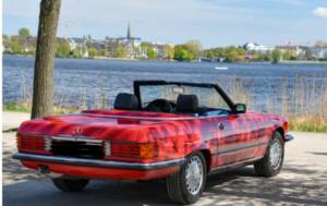 Immagine 6/17 di Mercedes-Benz 560 SL (1988)