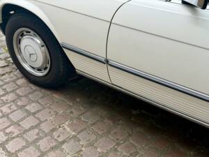 Image 21/50 of Mercedes-Benz 280 SL (1984)