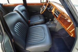 Bild 50/50 von Jaguar Mk II 3.4 (1964)