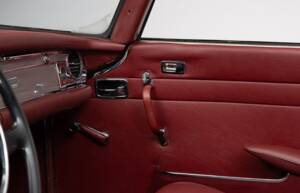 Bild 40/44 von Mercedes-Benz 280 SL (1970)