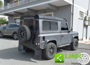 Image 4/10 of Land Rover Defender 90 (1997)