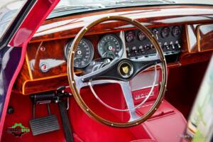 Image 6/42 of Jaguar Mk II 3.8 (1963)