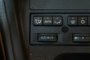 Bild 44/50 von BMW 850i (1990)