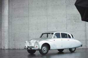 Image 9/50 of Tatra T 87 (1949)