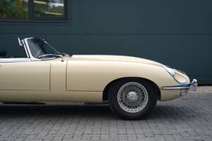 Imagen 10/50 de Jaguar E-Type (1969)