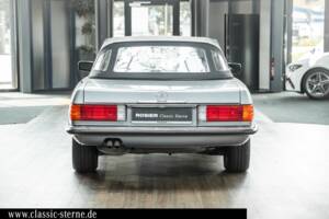 Immagine 4/15 di Mercedes-Benz 560 SL (1988)