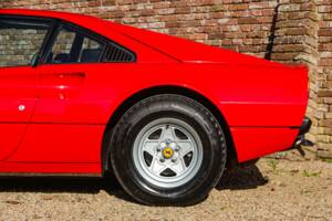 Image 22/50 de Ferrari 308 GTB (1977)
