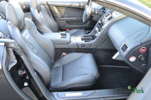 Afbeelding 35/50 van Aston Martin DBS Volante (2010)