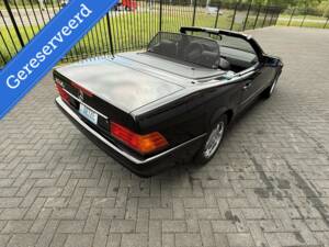 Image 10/50 of Mercedes-Benz 500 SL (1991)