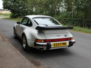 Bild 4/16 von Porsche 911 Turbo 3.3 (1988)