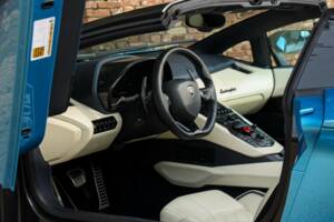 Image 3/50 of Lamborghini Aventador S (2018)