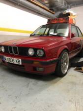 Image 27/180 de BMW 316i (1989)