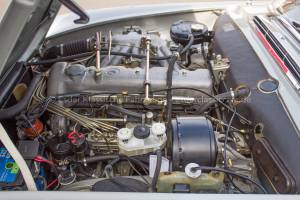 Image 16/26 of Mercedes-Benz 230 SL (1966)