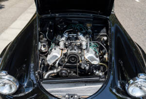 Image 26/28 of Daimler SP 250 (1961)