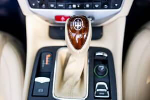Immagine 7/36 di Maserati GranCabrio 4.7 (2010)