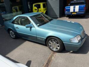 Image 2/17 of Mercedes-Benz 300 SL-24 (1992)