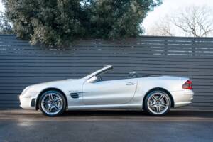Image 32/51 of Mercedes-Benz SL 65 AMG (2007)