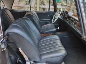 Image 5/5 of Mercedes-Benz 280 SE (1966)