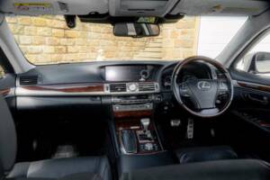 Immagine 2/50 di Lexus LS 600h L (2013)