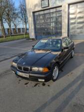 Immagine 35/72 di BMW 328i (1996)