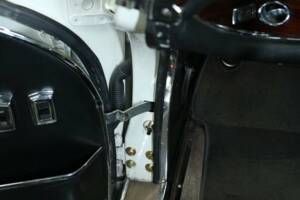 Imagen 11/50 de Mercedes-Benz 250 SE (1966)