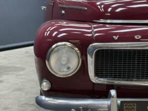 Image 17/50 of Volvo P 210 Duett (1962)