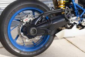 Image 15/47 of BMW HP2 Sport (2010)