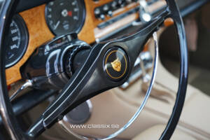 Image 28/30 of Jaguar 420 G (1970)
