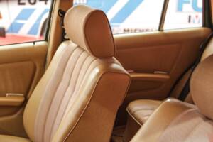 Bild 49/54 von Mercedes-Benz 250 T (1979)