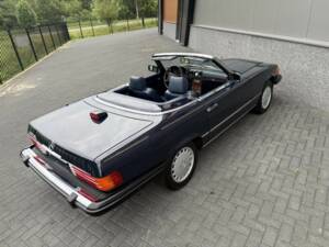 Image 12/50 of Mercedes-Benz 560 SL (1986)