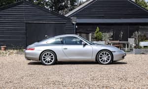 Image 6/32 of Porsche 911 Carrera (1998)