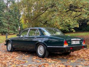 Bild 36/50 von Daimler Double Six (1992)
