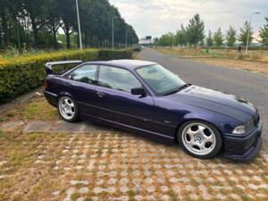 Immagine 3/8 di BMW 318is (1995)