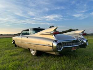 Bild 5/14 von Cadillac 62 Sedan DeVille (1959)