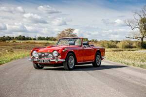 Image 21/30 of Triumph TR 5 PI (1968)