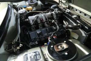 Image 30/50 of Peugeot 504 Convertible (1981)