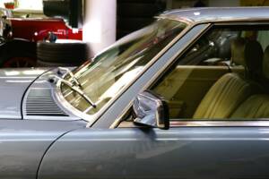 Image 14/41 de Mercedes-Benz 450 SLC 5,0 (1979)