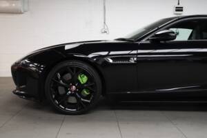 Afbeelding 26/50 van Jaguar F-Type R (2014)