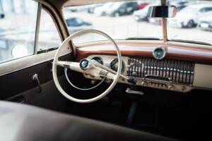 Bild 22/29 von Chevrolet Deluxe Styleline (1952)