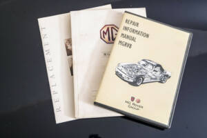 Immagine 42/50 di MG RV8 (1991)