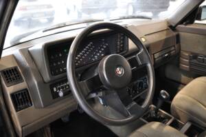 Bild 14/21 von Alfa Romeo 90 2.5 Quadrifoglio Oro (1985)