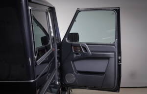 Image 16/32 de Mercedes-Benz G 500 (SWB) (2012)