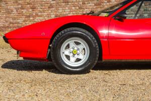 Image 12/50 de Ferrari 308 GTB (1977)