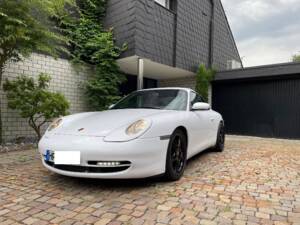 Bild 2/17 von Porsche 911 Carrera 4 (1999)